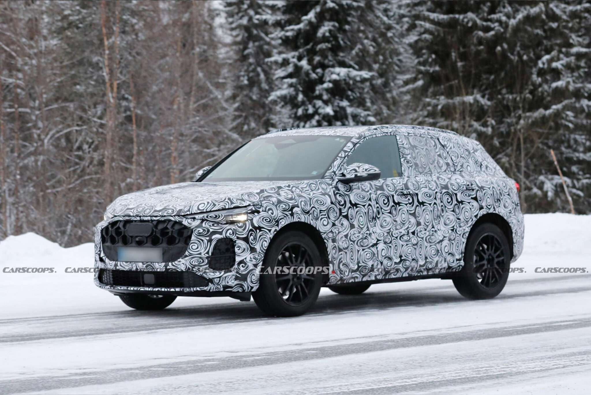 2025 Audi Q5 Shows Off New Grille Pattern In Latest Spy Shots | Carscoops