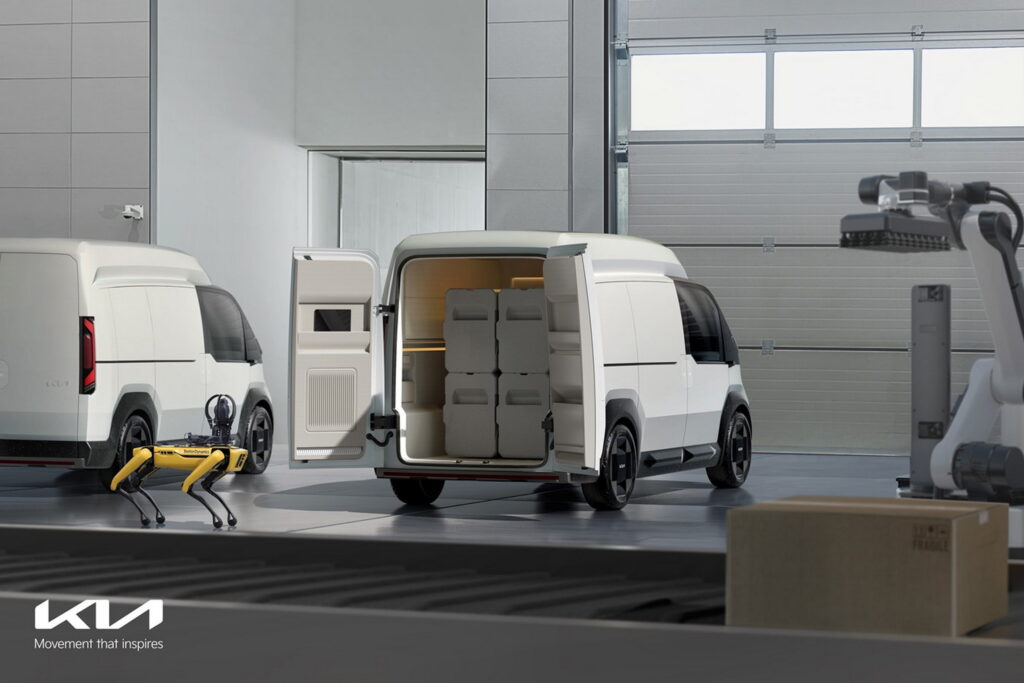  Kia Unveils New PV Electric Van Concepts With Swapable Bodies