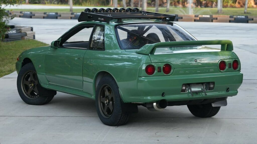  Nissan R32 GT-R Looks Surprisingly Cool As A Safari Vehicle