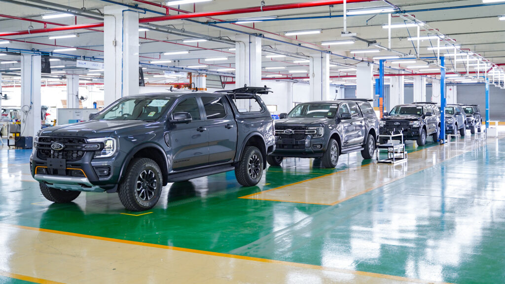  Ford Outfitting Aussie Rangers With Accessories At New Thai Center