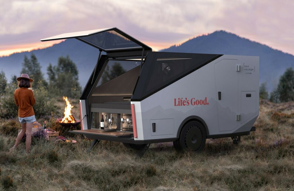  LG Unveils Futuristic Alpha-Able Concept And Bon Voyage Camper
