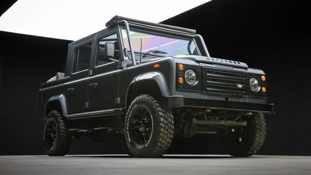  Modded 1989 Land Rover Defender Is The Ultimate Recreational Vehicle