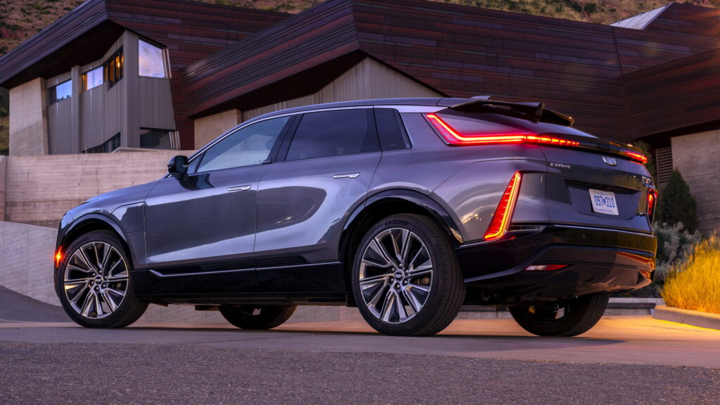  2023 Cadillac Lyriq Gets A Software Update, But It Won’t Be An OTA