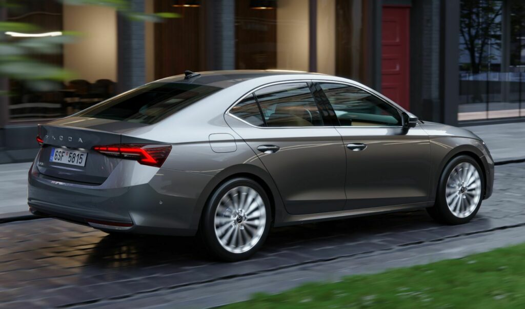  Detroit Abandoned Sedans, Now It Wants Them Back