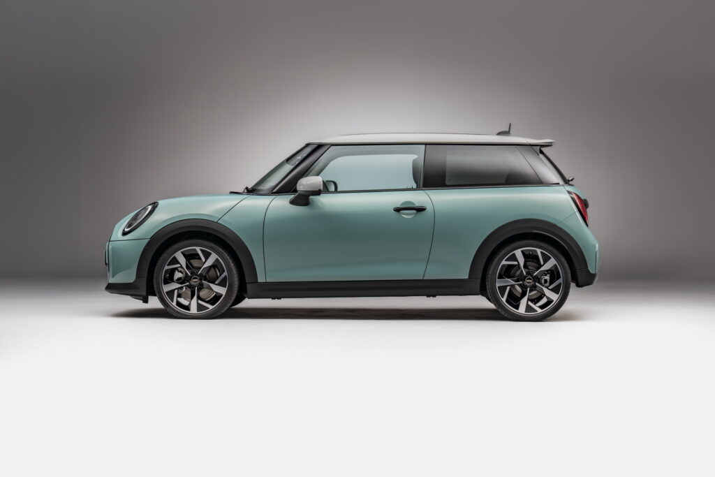 2025 MINI Cooper 