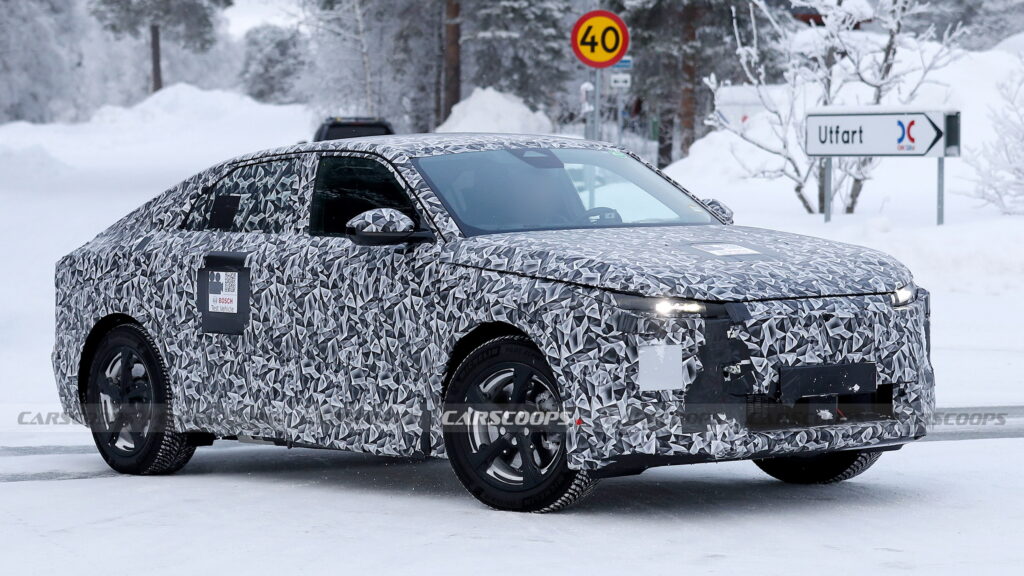  New DS Flagship Electric Crossover Spotted For The First Time