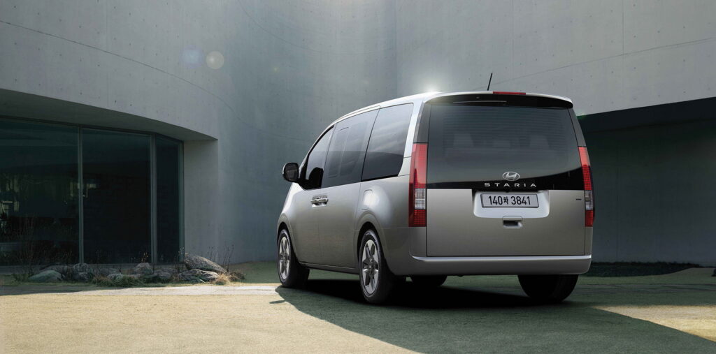 Hyundai Staria Hybrid