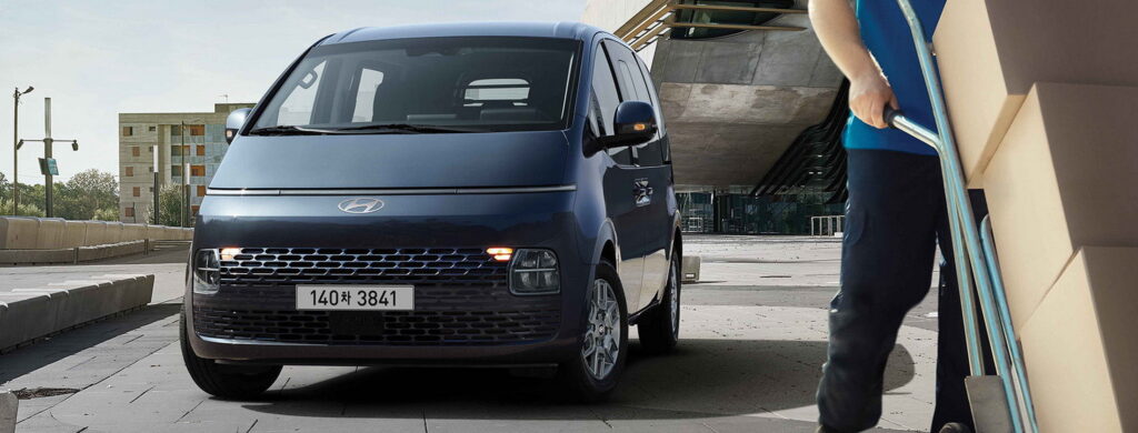 Hyundai Staria Hybrid