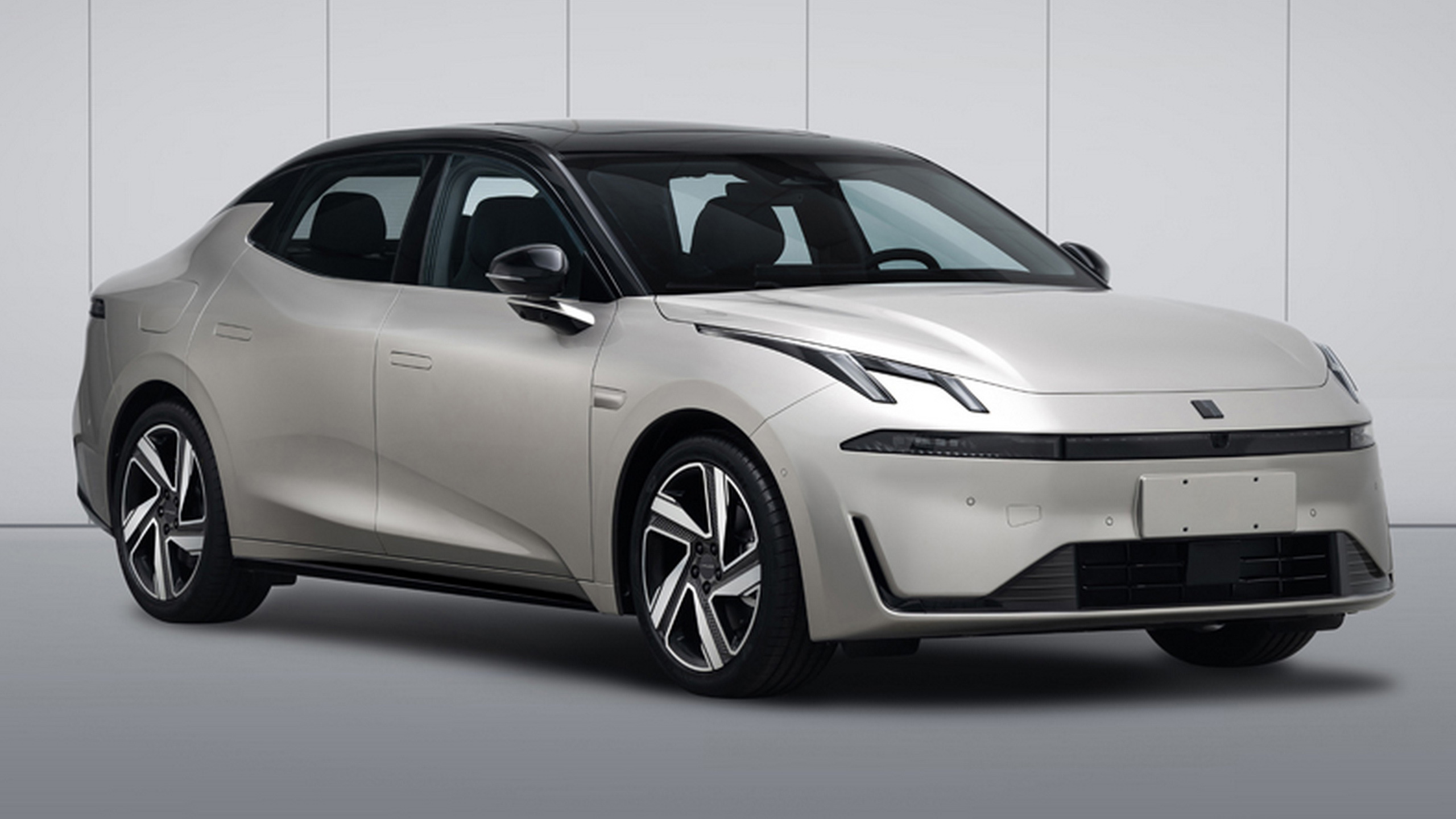 Lynk & Co's New 07 EM-P Makes First Appearance As A Sleek Plug-In