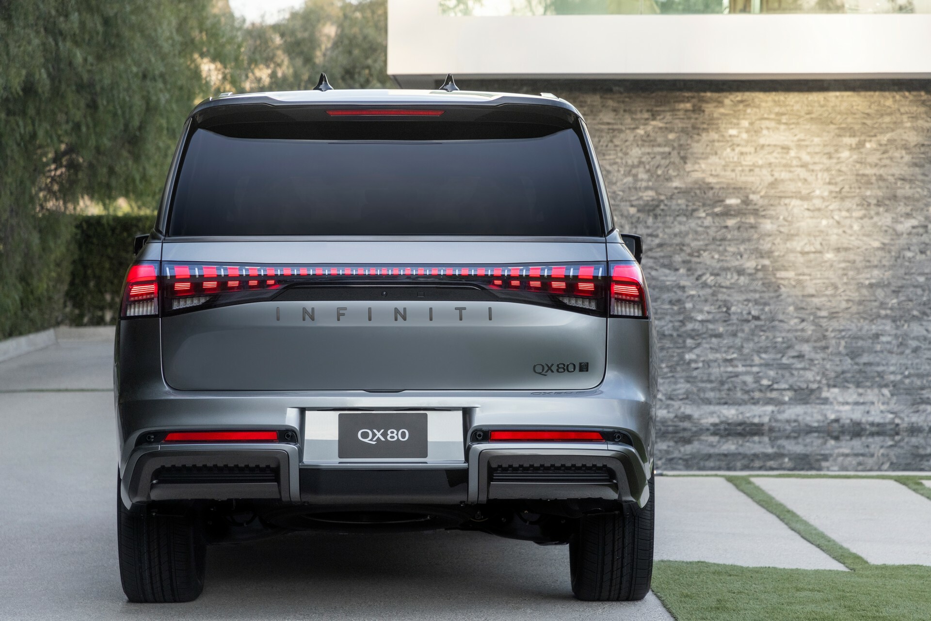2025 Infiniti QX80 03019 12