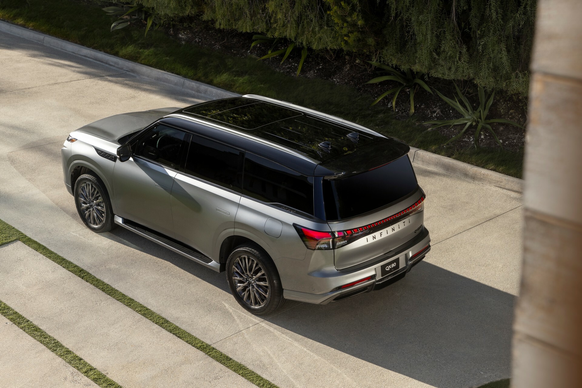 2025 Infiniti QX80 03019 26