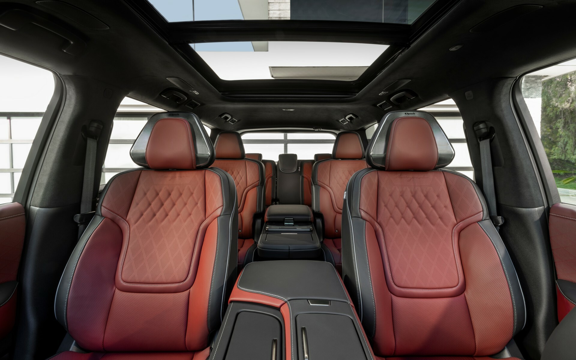 2025 Infiniti QX80 03019 32