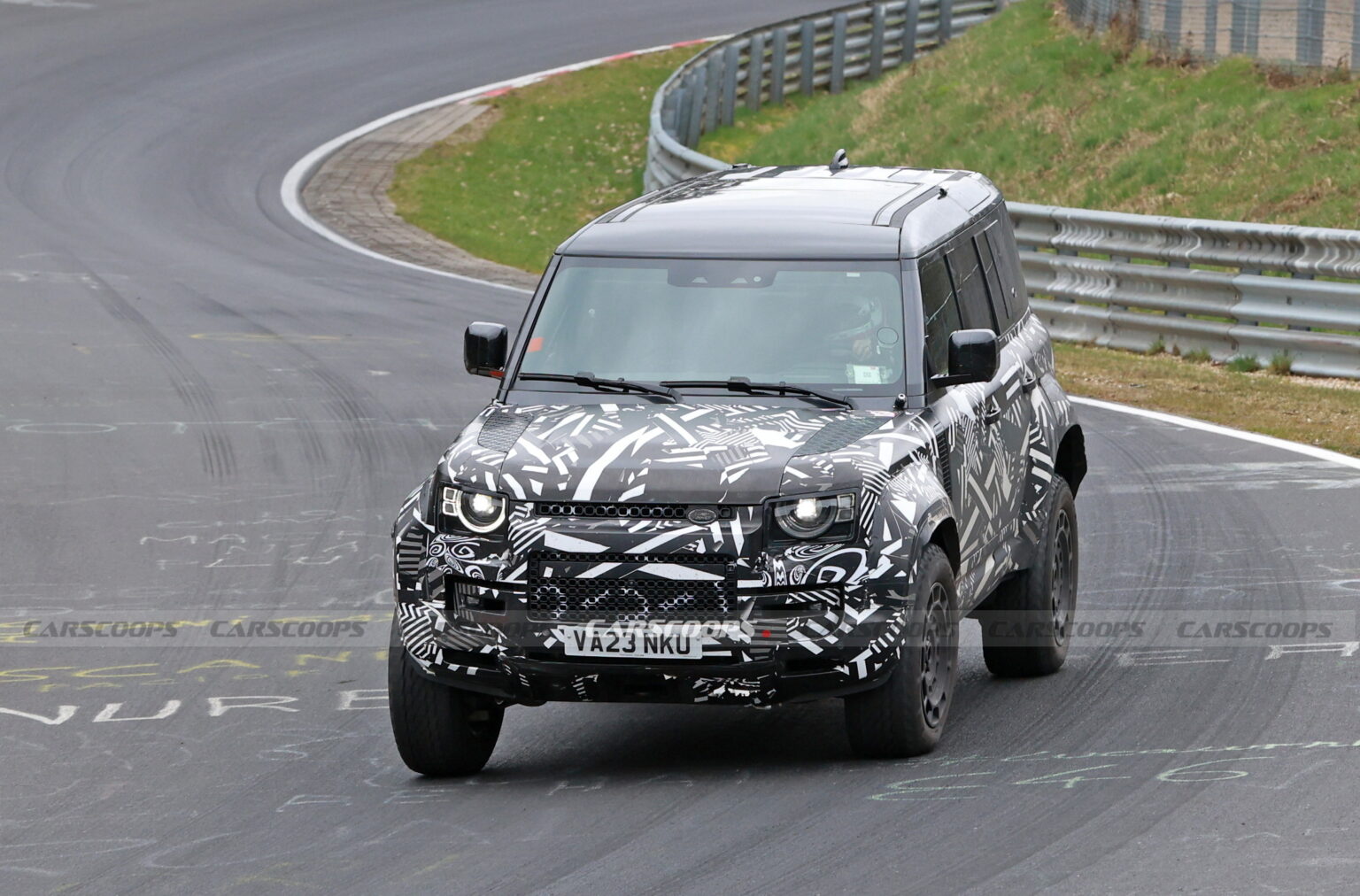 2025 Land Rover Defender OCTA Will Be The Most Powerful Ever Thanks To ...
