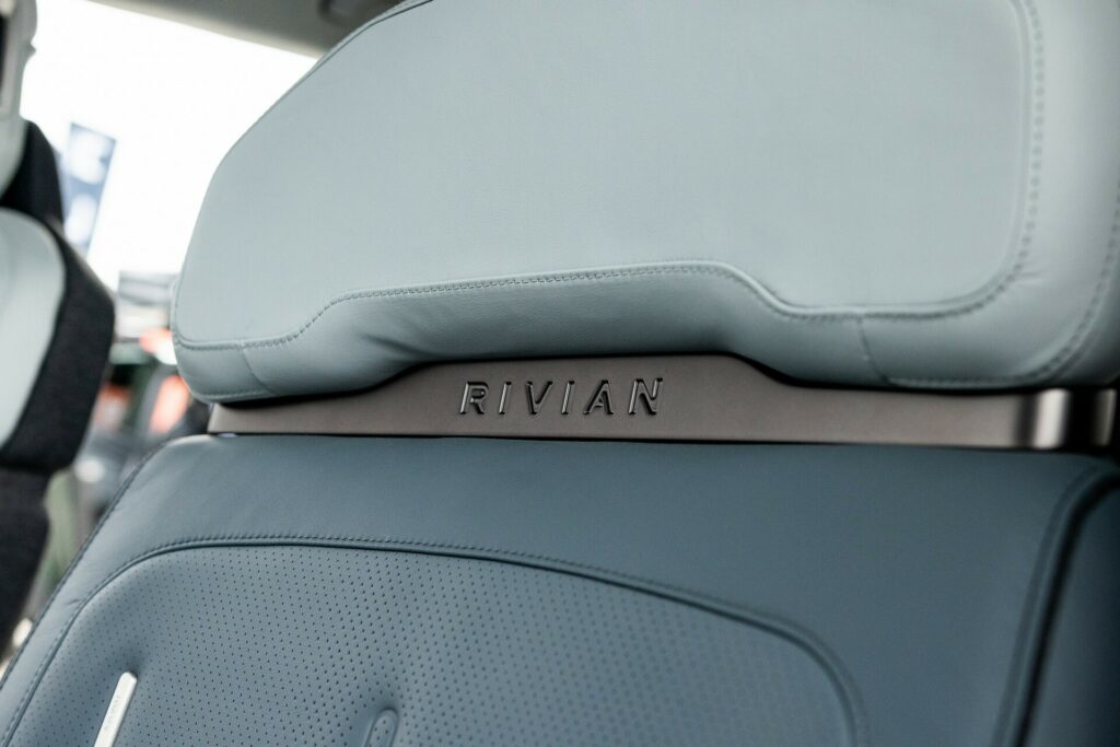 El Rivian R2 2026 se ve aún mejor de cerca