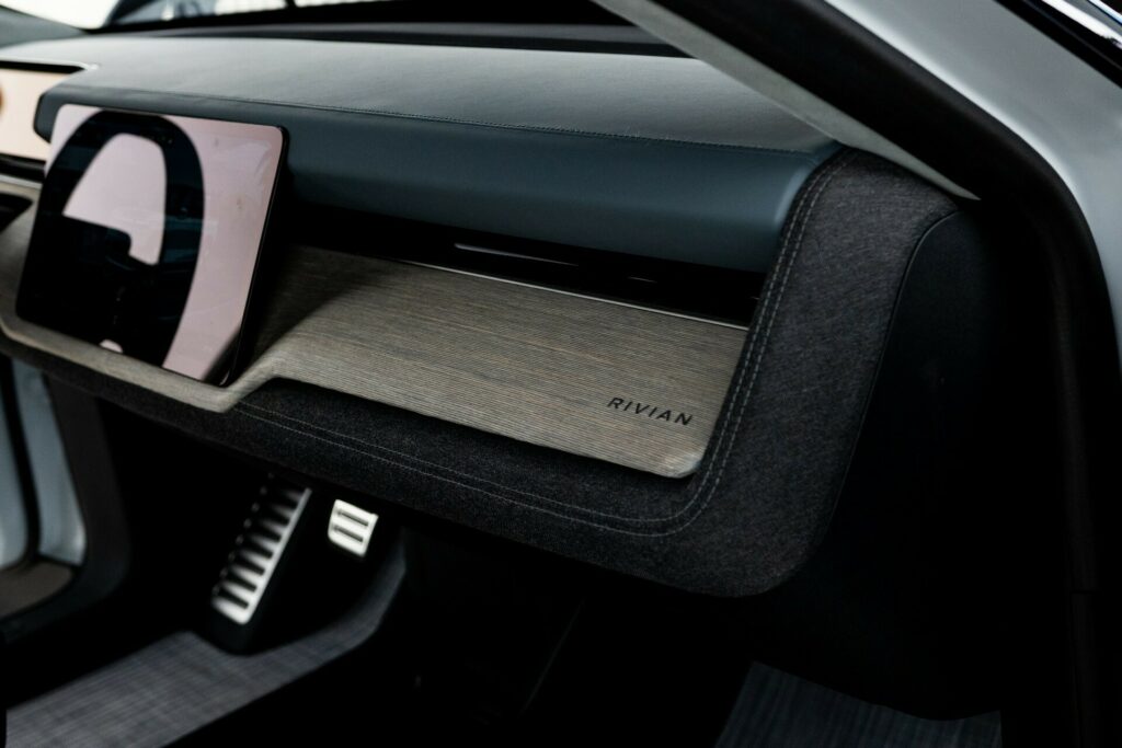 El Rivian R2 2026 se ve aún mejor de cerca