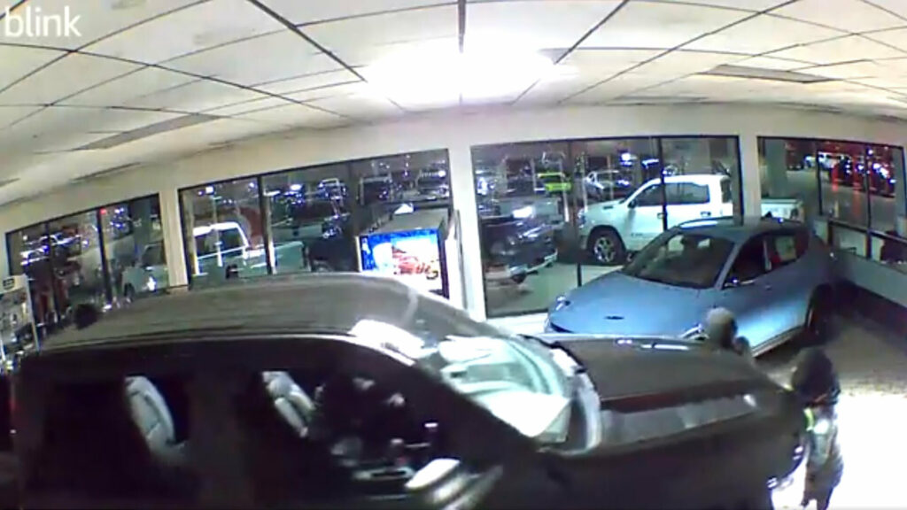  Two Dodge Charger Scat Packs Stolen Off Dealer Showroom In Michigan