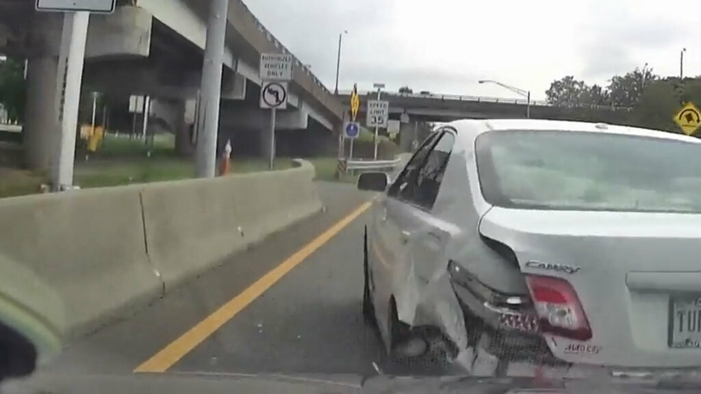  Zipper Merge Sparks Road Rage Crash Caught On Dashcam