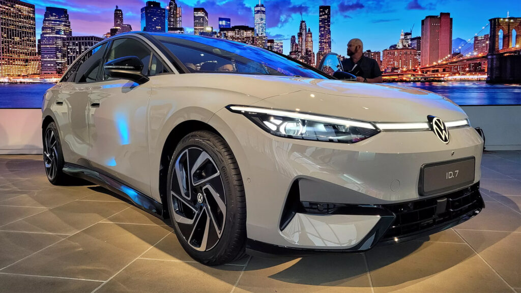  America’s VW ID.7 To Be Sold With 82 kWh Battery And RWD, AWD Options