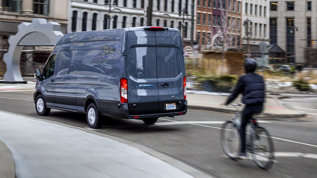  Rise Of E-Commerce Means Delivery Vans Must Become Safer, IIHS Says
