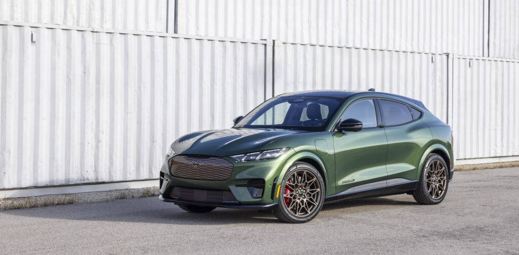  Ford Backs EPA&rsquo;s New Emission Regulations Despite Controversy