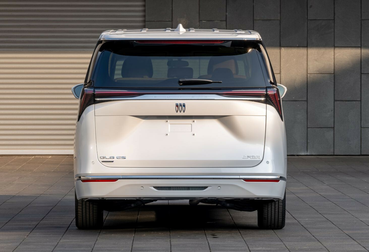 Refreshed Buick GL8 Is A Chrome-tastic Minivan For China | Carscoops