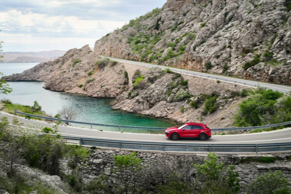  2025 Porsche Cayenne GTS Roars Back With Punchier V8 And Turbo GT Suspension Parts