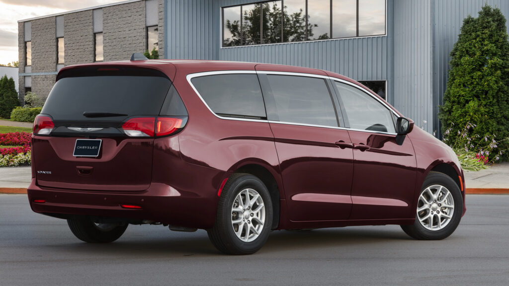  Chrysler Pacifica And Voyager Windshields May Pop Out In A Crash