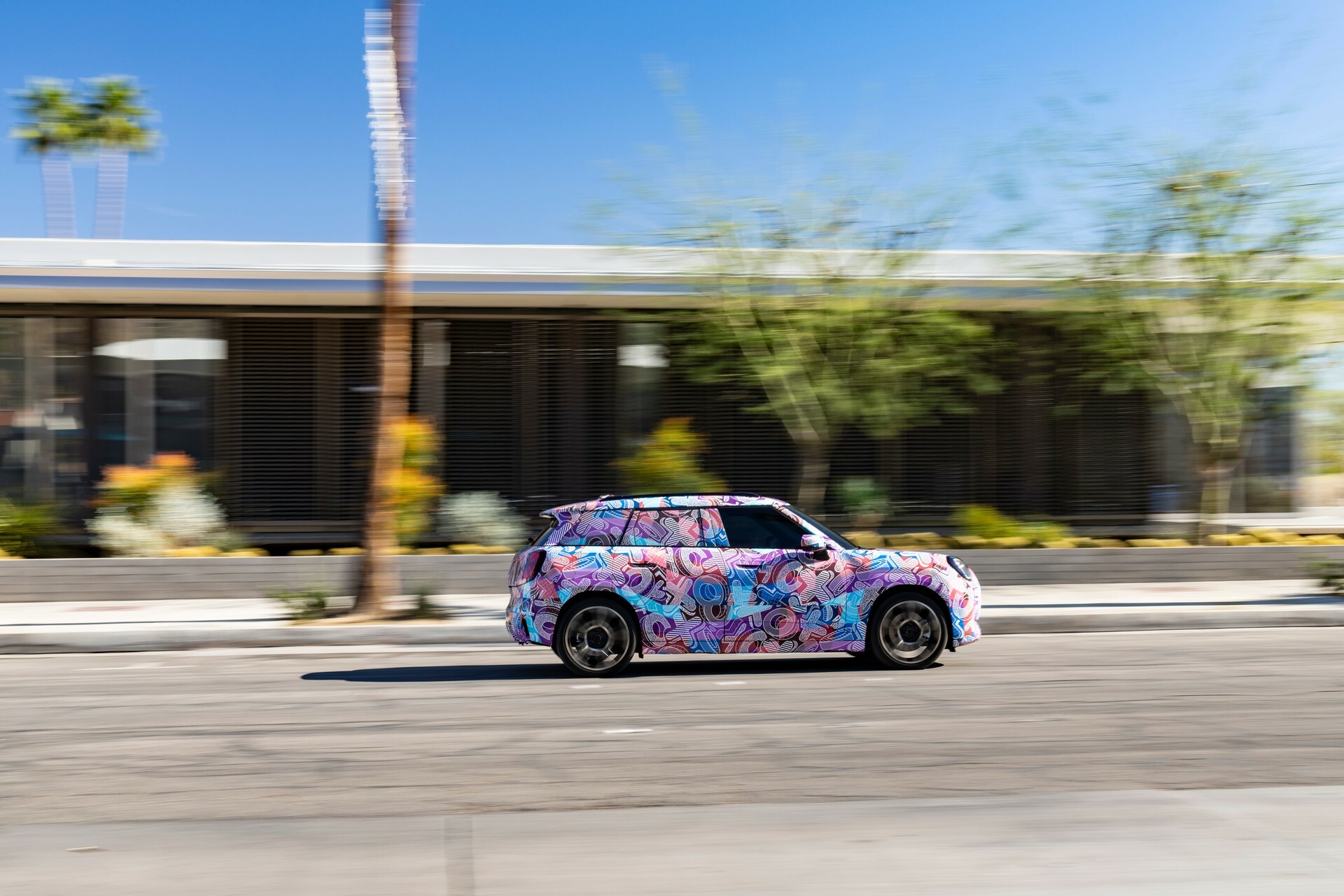 Mini’s New Electric Aceman SUV Poses Before Imminent Debut | Carscoops