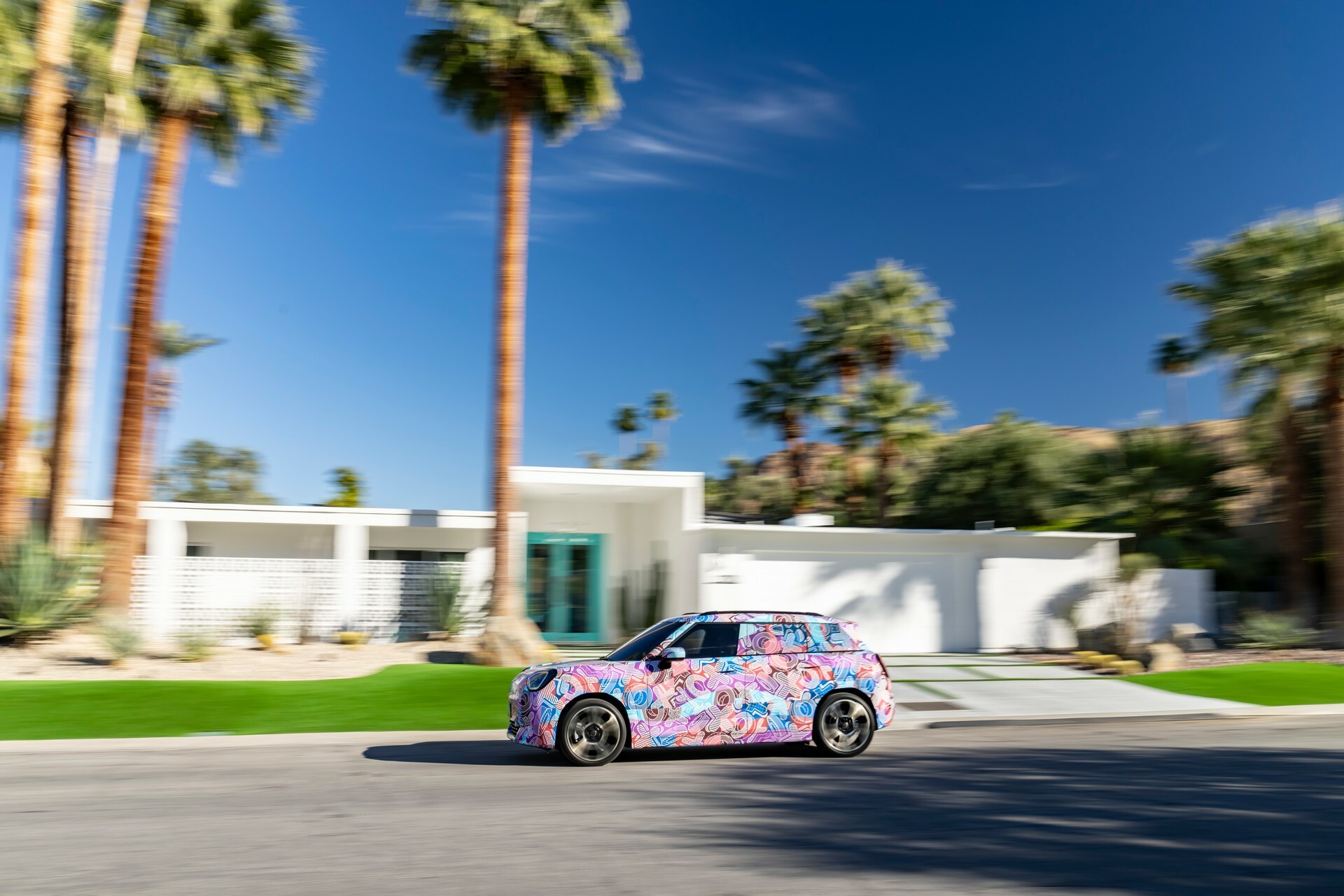 Mini’s New Electric Aceman SUV Poses Before Imminent Debut | Carscoops