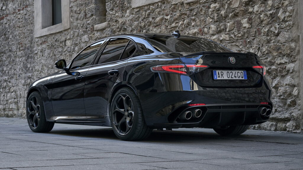  Alfa Romeo Scraps EV-Only Plan As Dealers Warn Of Sales Collapse