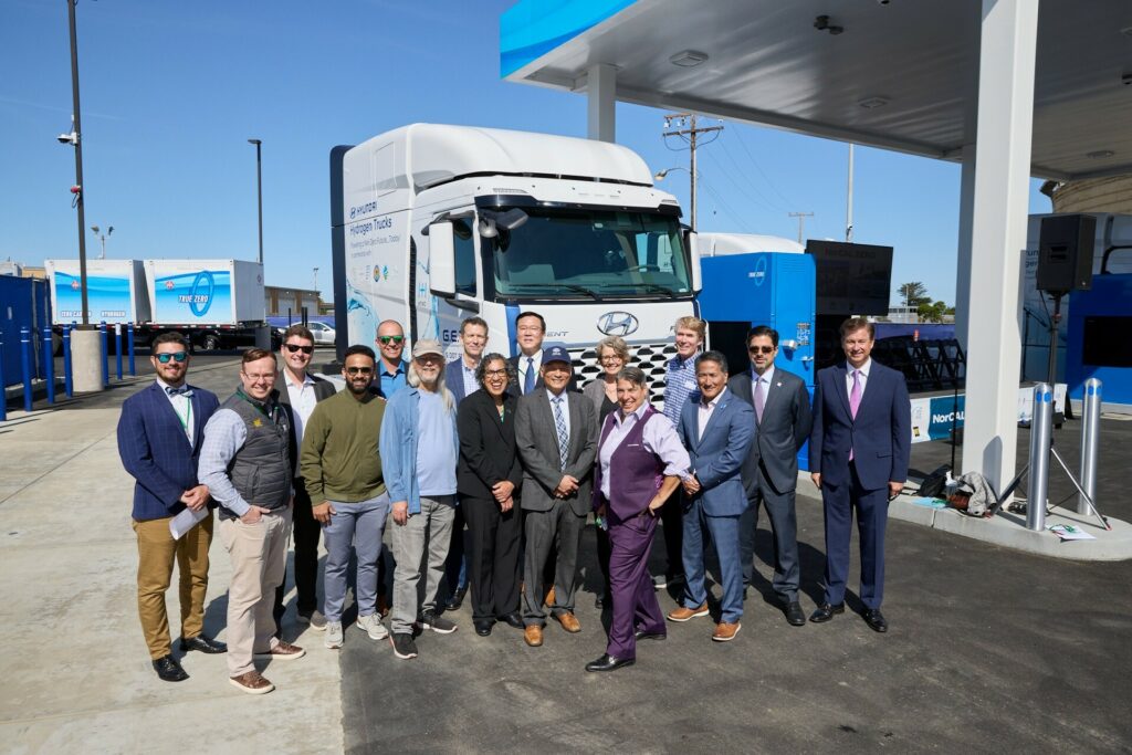  Hyundai Expands Hydrogen Fuel Cell Truck Fleet Across California