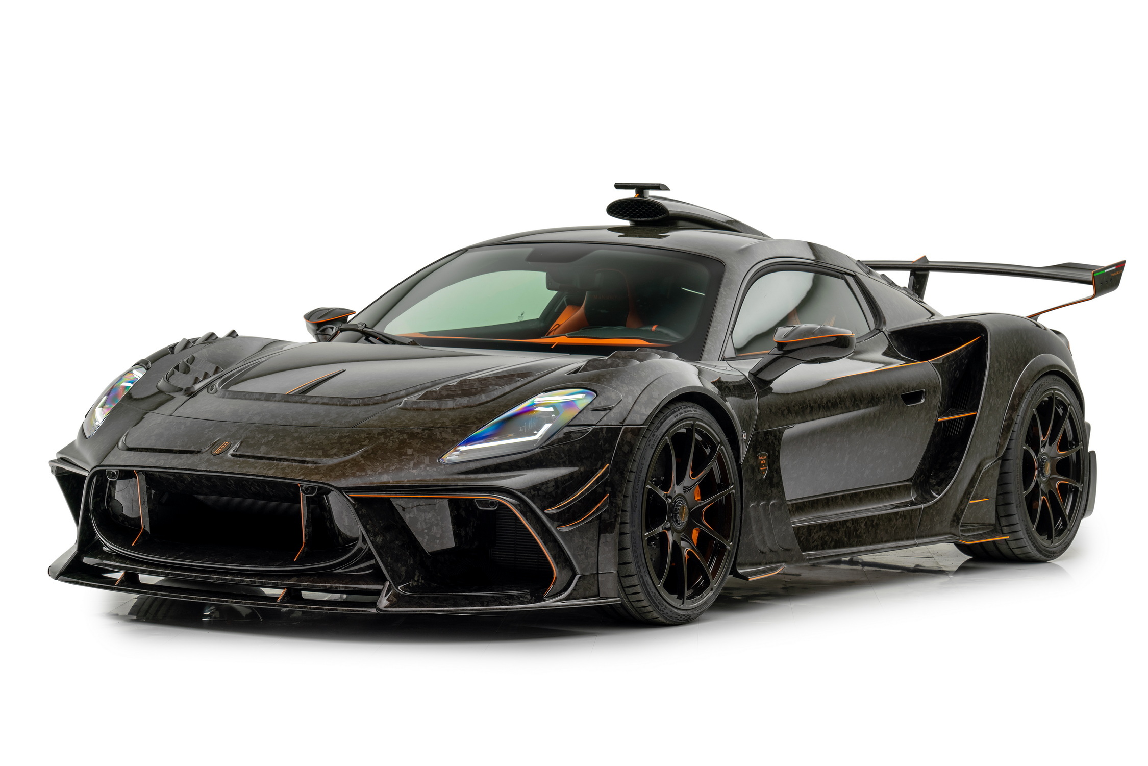 ☆ Garage Tool 　MANSORY　　　　　　　　　　【数量限定】 The Mansory First Edition is a forged carbon 1 of 1 Maserati MC20