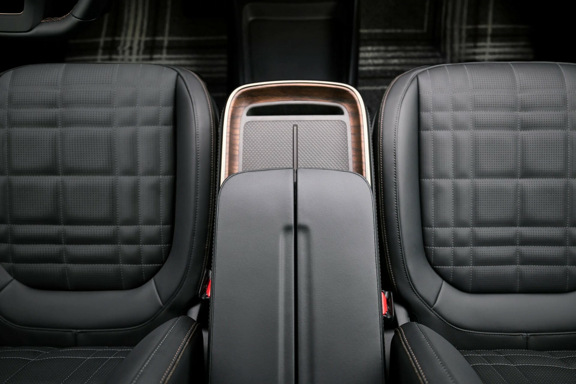 2024 Rivian R1T 606 20