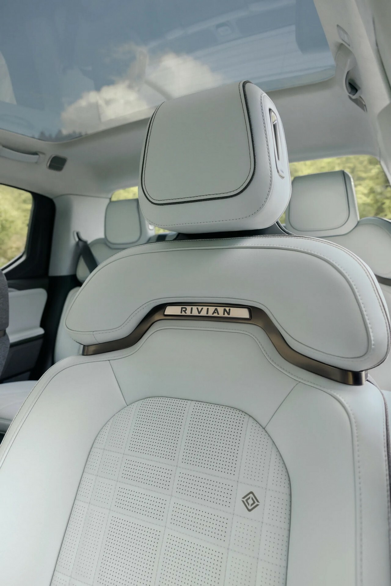 2024 Rivian R1T 606 4