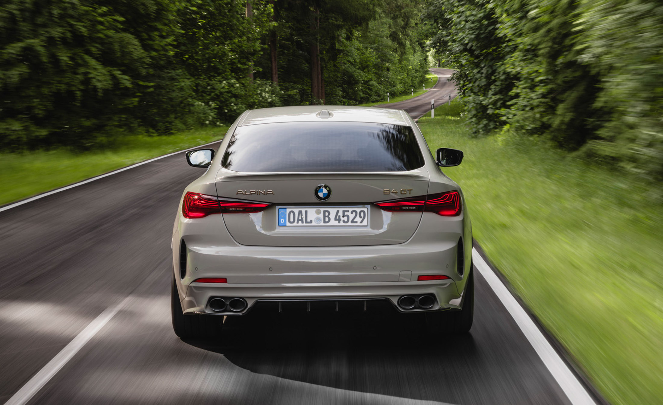 2024_06_BMW_ALPINA_B4_GT_PRESS_10