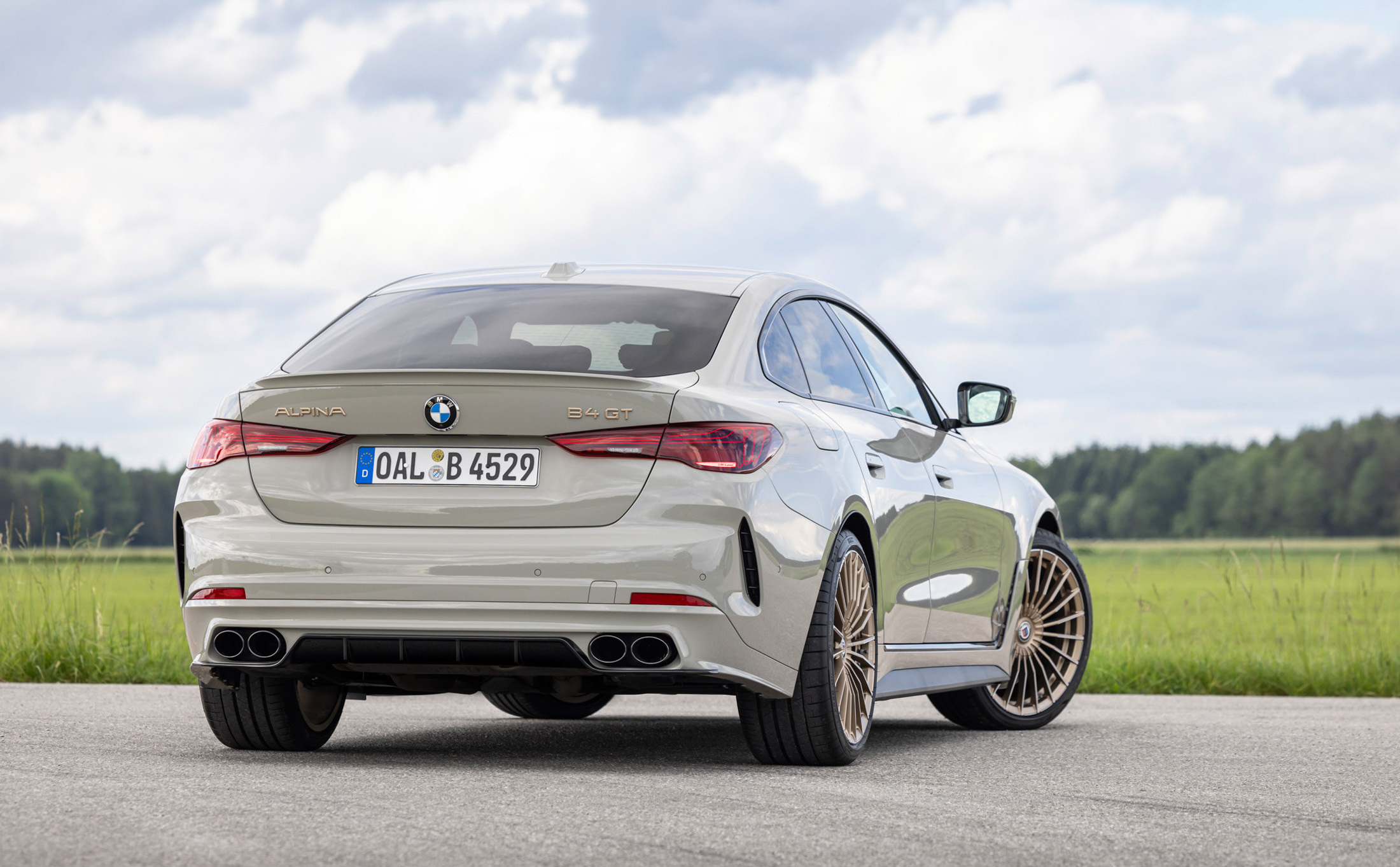 2024_06_BMW_ALPINA_B4_GT_PRESS_17