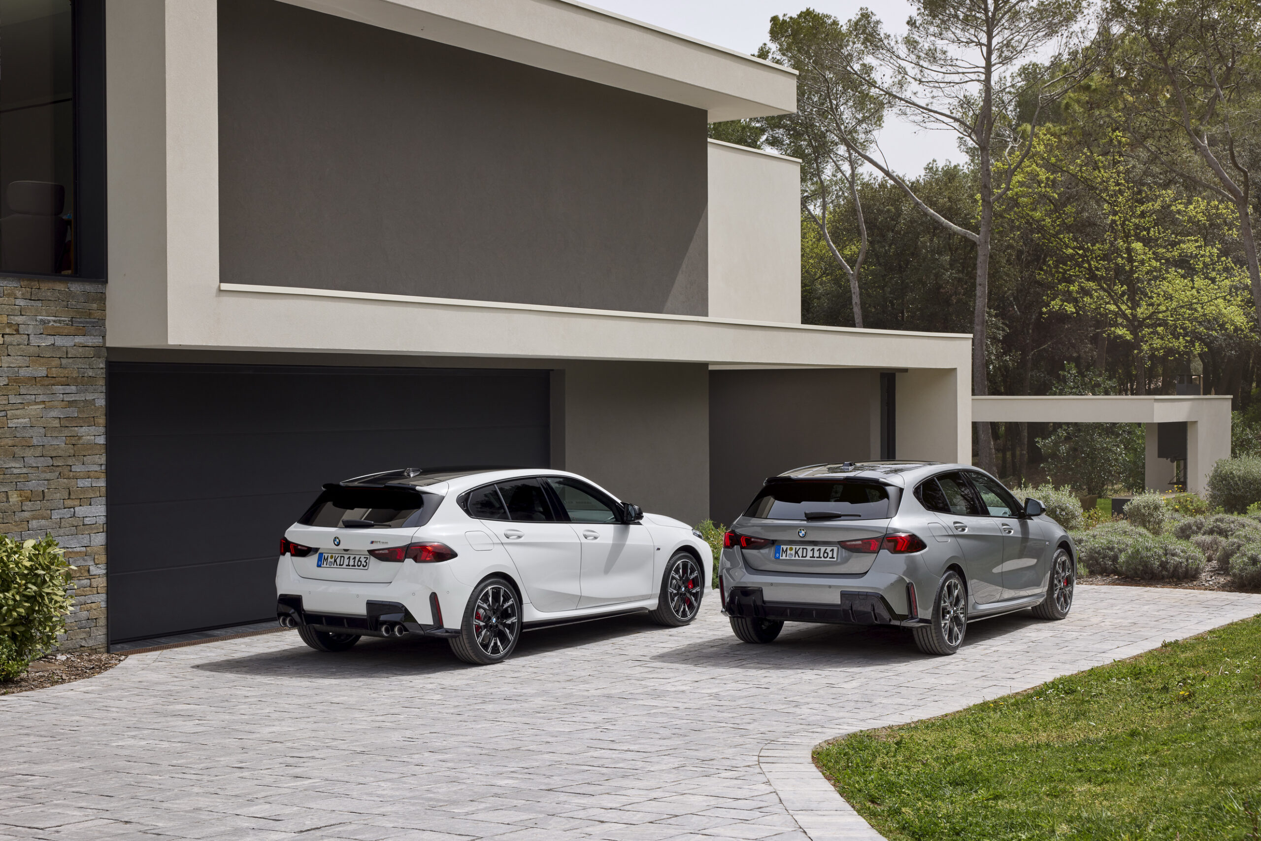 2025 BMW 1-Series 14