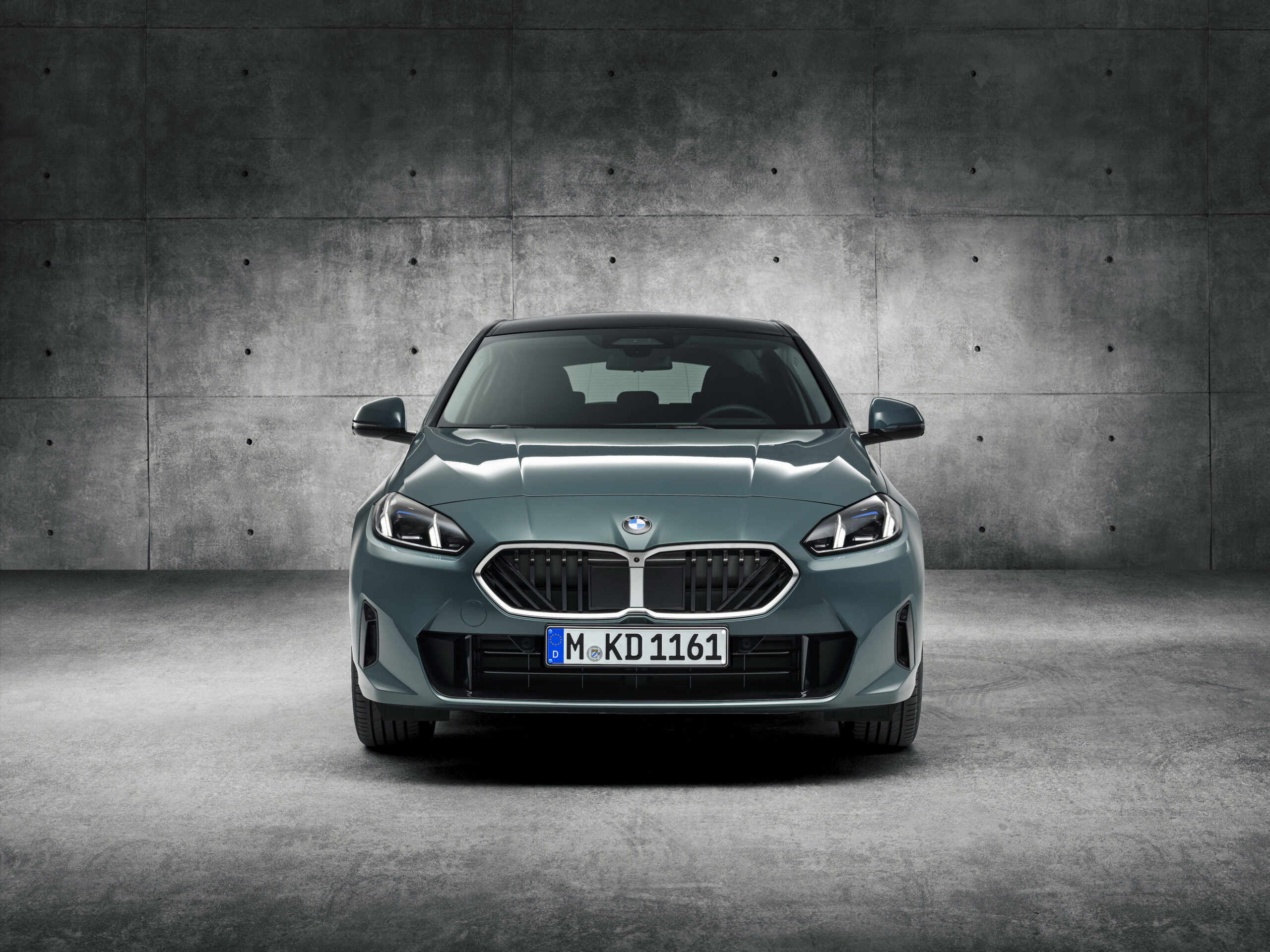 2025 BMW 1-Series 33