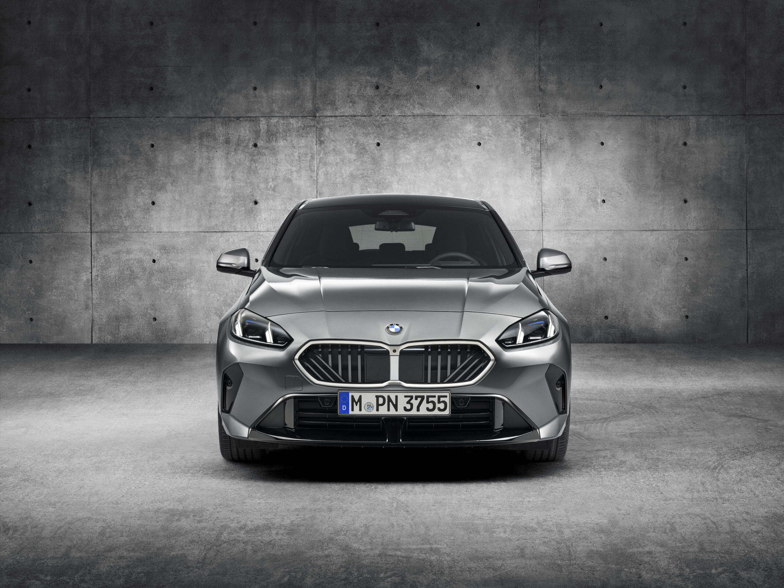 2025 BMW 1-Series 37