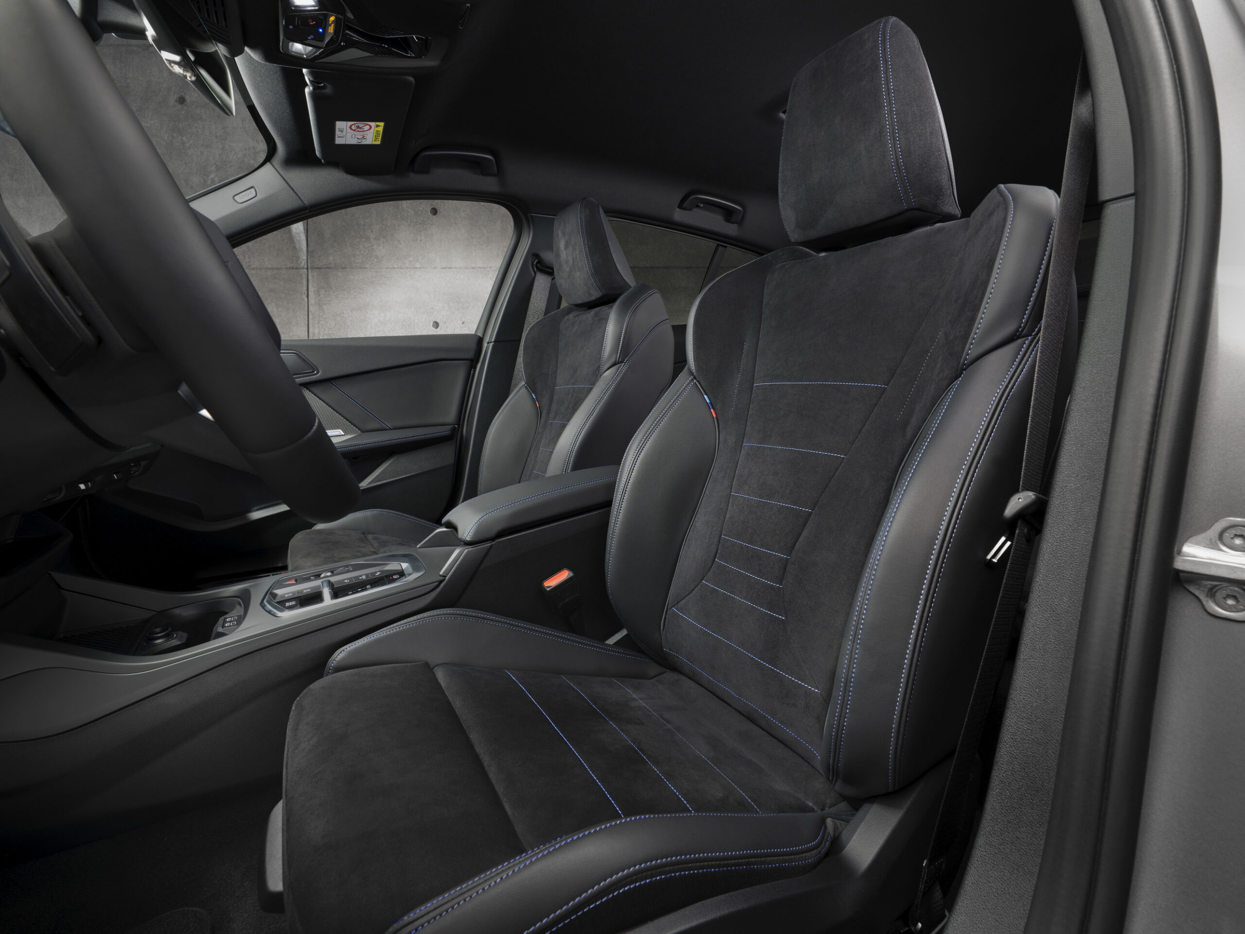 2025 BMW 1-Series 42