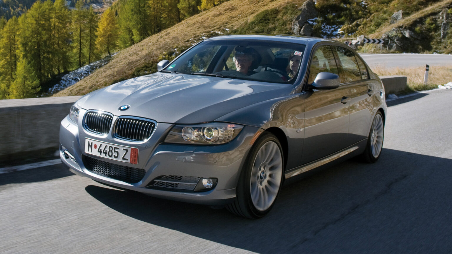 Nearly 400,000 BMW 3-Series May Have An M Steering Wheel That Could ...