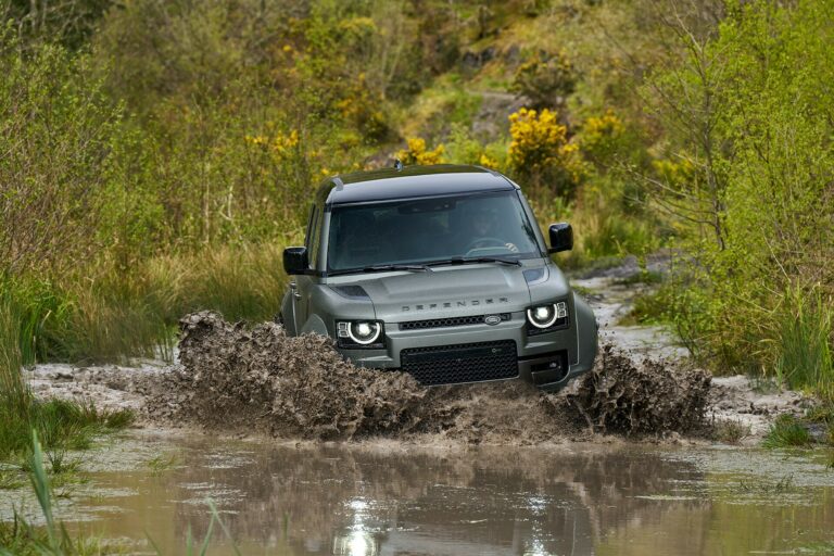 Land Rover’s Defender Octa To Spawn 2026 Dakar And World Rally-Raid ...