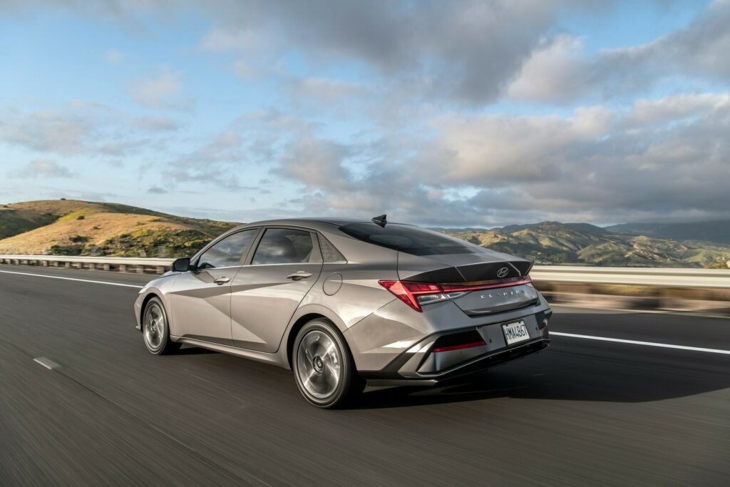  Hyundai Drops 3-Year Free Maintenance For New Cars Because It&rsquo;s Too Costly