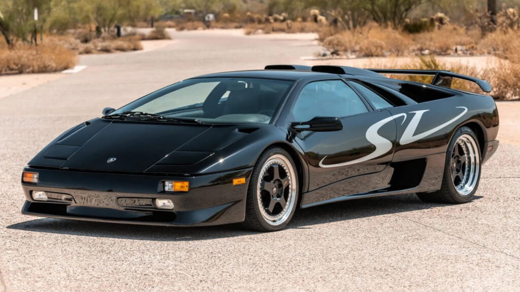Celebrate The 1990s With This Fabulous Lamborghini Diablo SV Carscoops Celebrate The 1990s With This Fabulous Lamborghini Diablo SV Carscoops