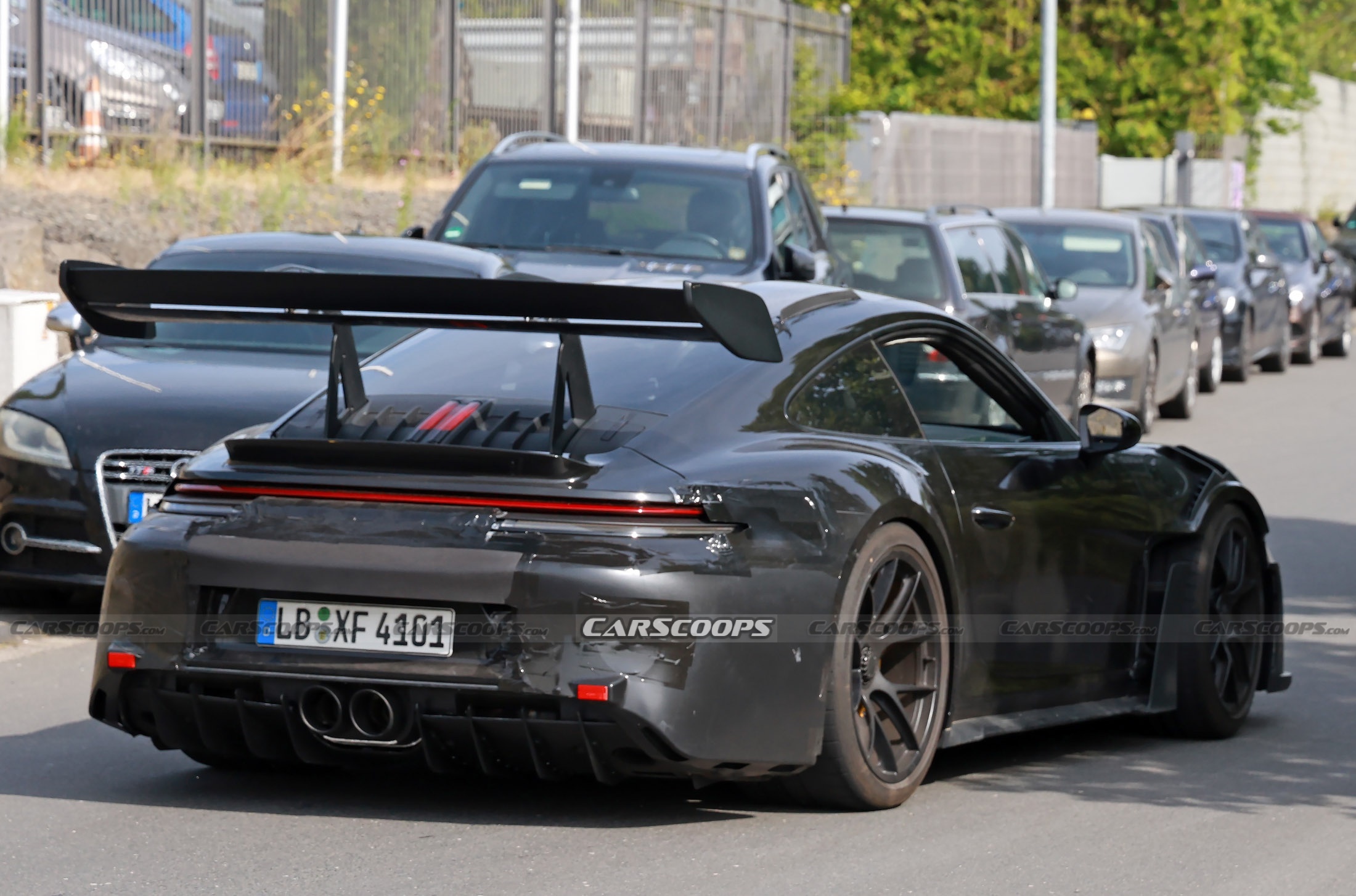 Facelifted Porsche 911 GT3 RS Steps Out For The First Time