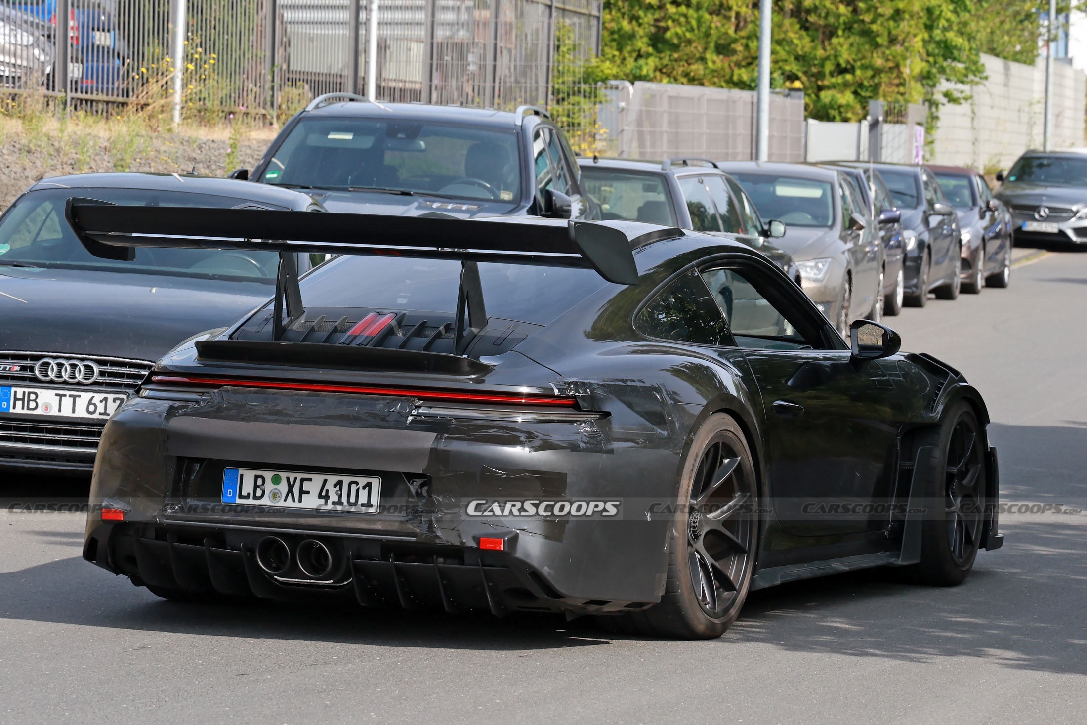 Facelifted Porsche 911 GT3 RS Steps Out For The First Time