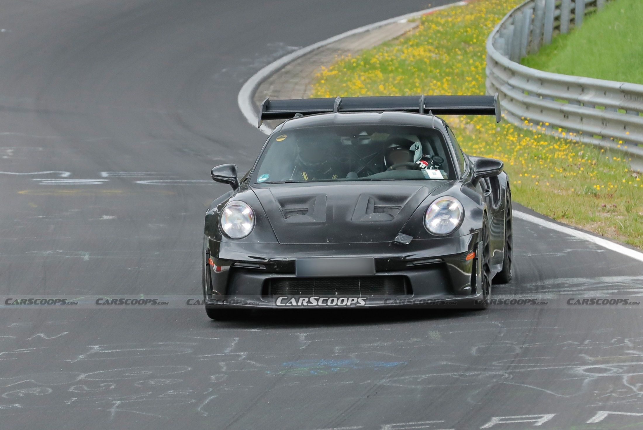 Facelifted Porsche 911 GT3 RS Steps Out For The First Time