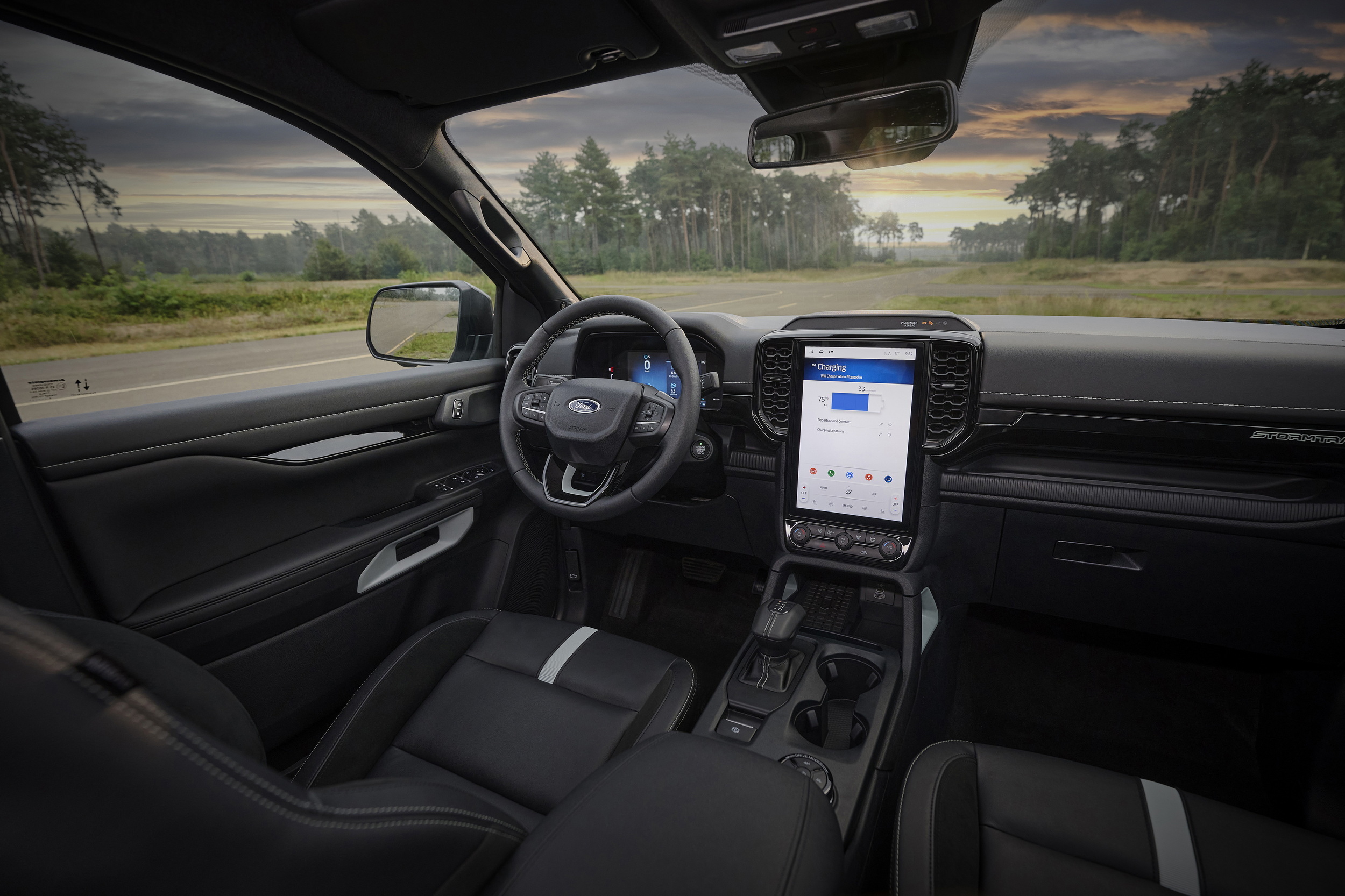 2025 Ford Ranger PHEV (14)