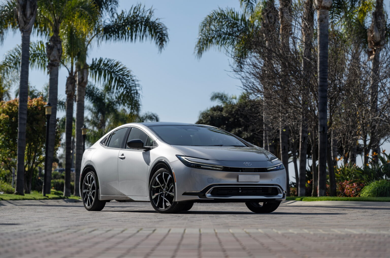 2025 Toyota Prius Prime PHEV XSE shown in a modern cutting-edge styled exterior