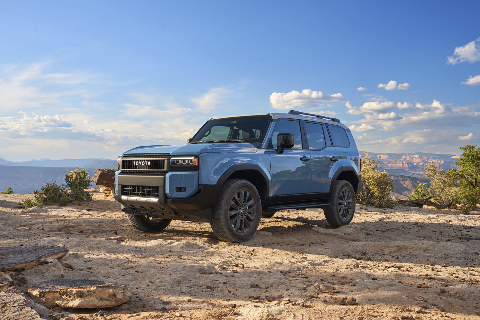 2026 Toyota Land Cruiser exterior side profile